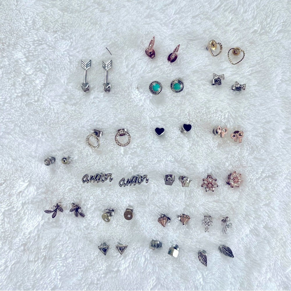 Earring Set - 19 pairs!!
